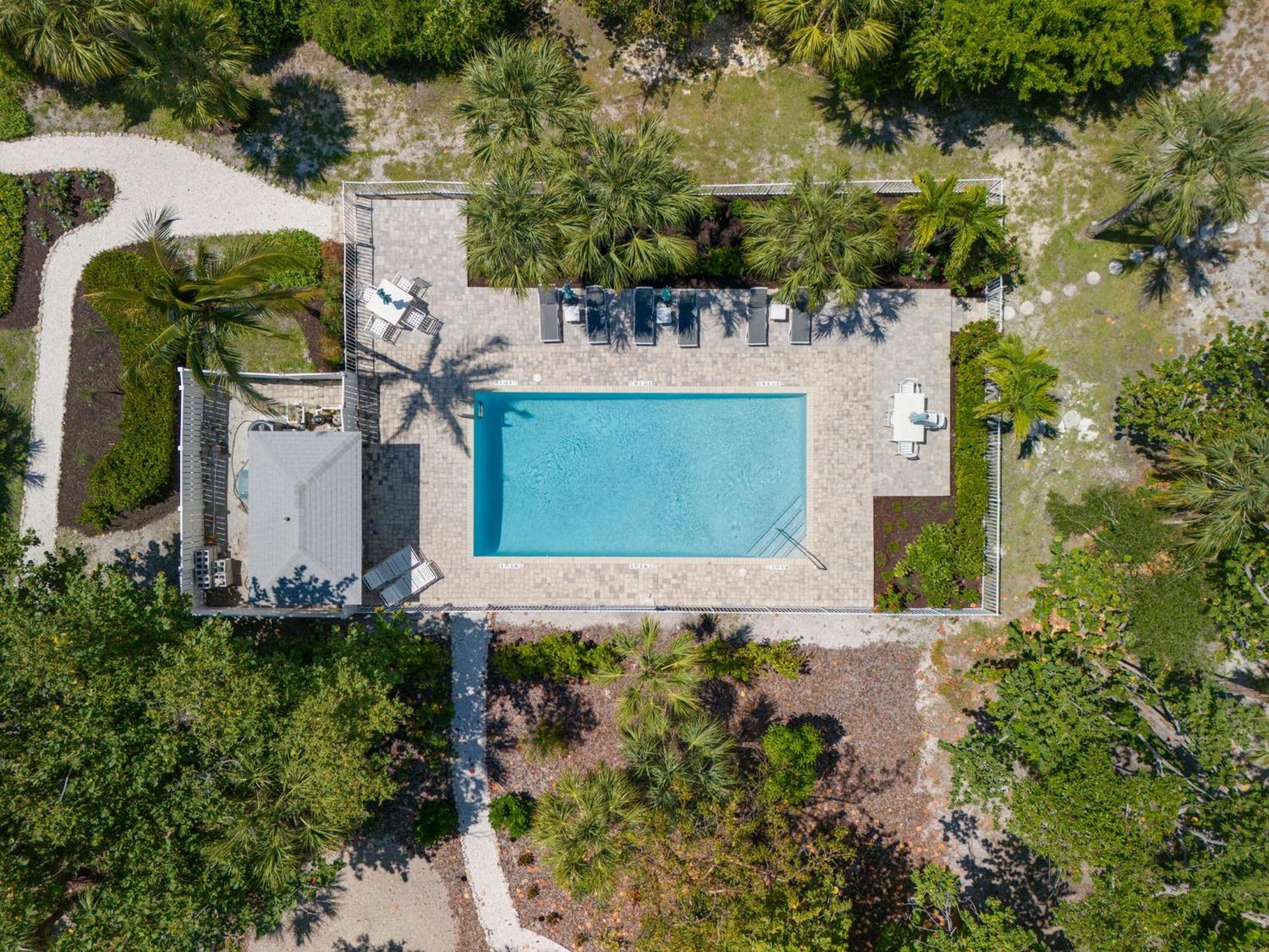 Grandma Dot'S House- Marina Villa With Pool And Bikes サニベル エクステリア 写真